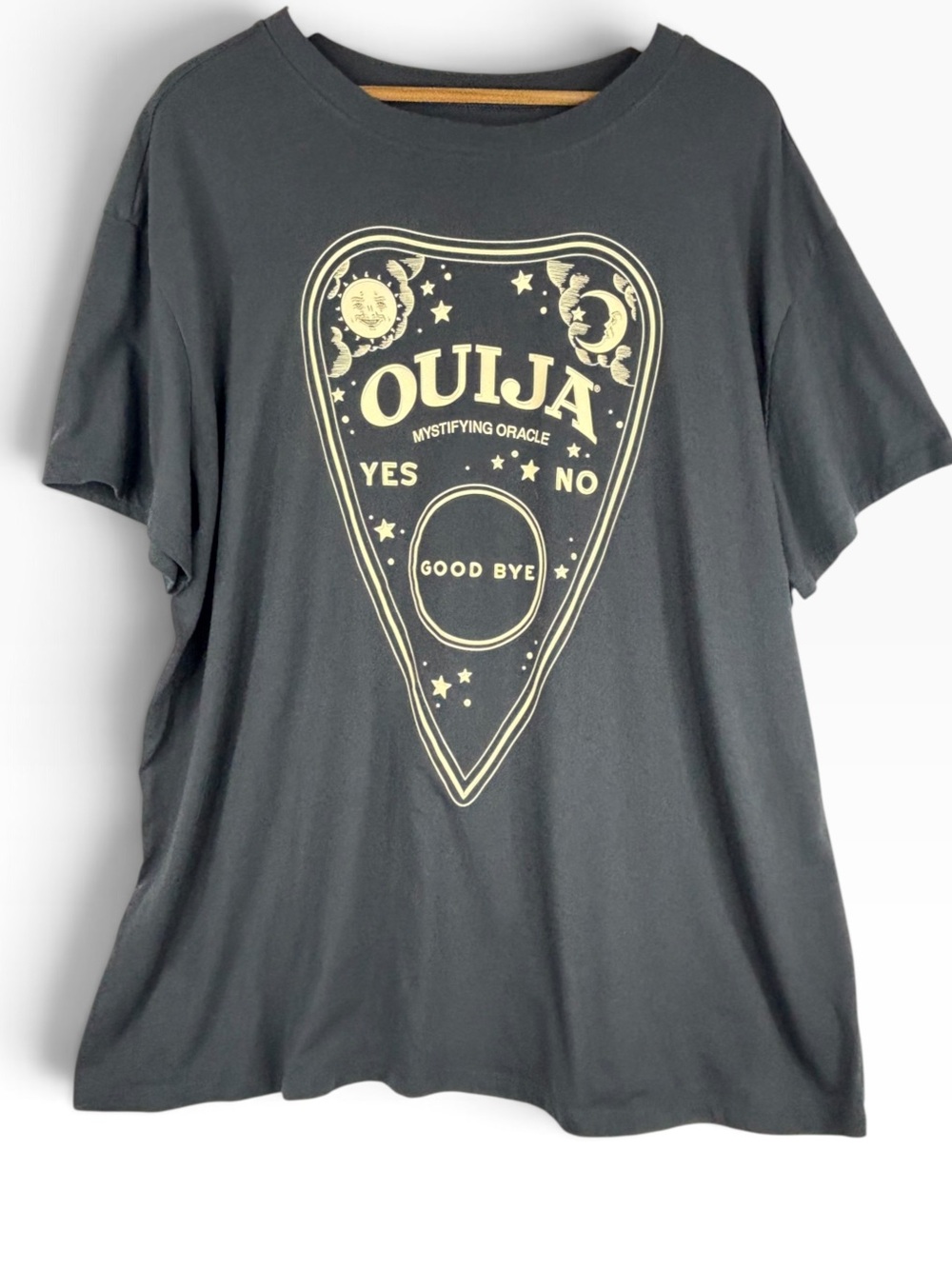Hasbro Ouija Grey & Cream Coloured Planchette Mystical Oracle Tee 2X